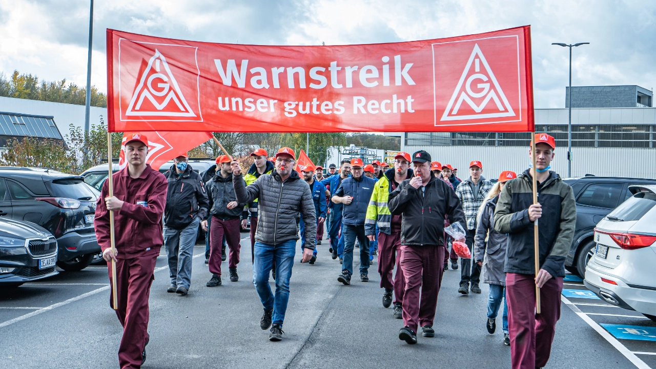 Impressionen vom Warnstreik Kirchhoff Beulco Kreis Olpe