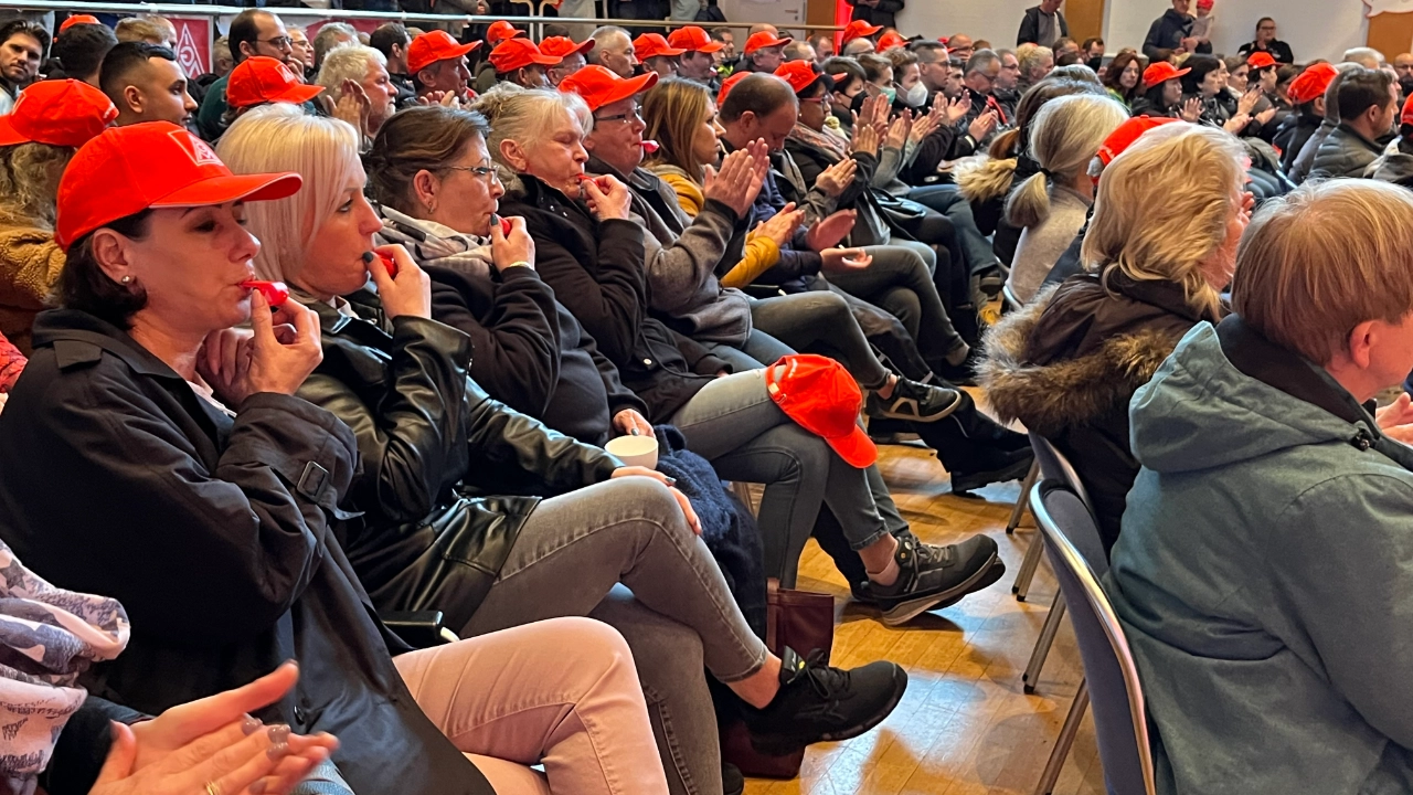 Impressionen Warnstreik Stadthalle Olpe
