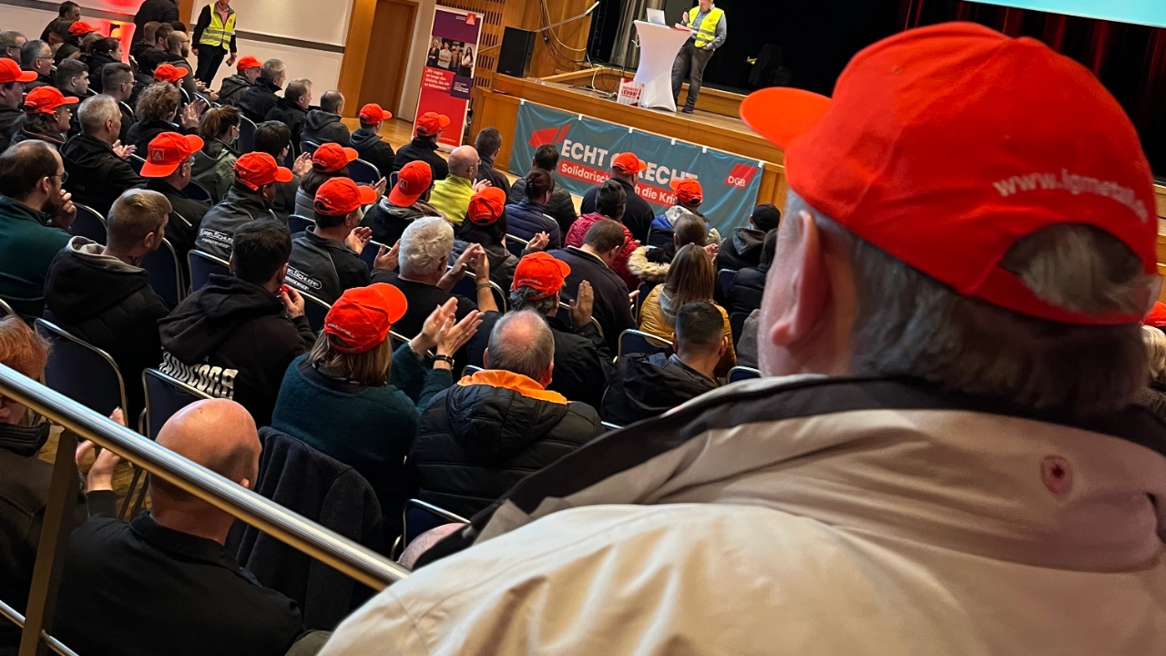 Impressionen Warnstreik Stadthalle Olpe
