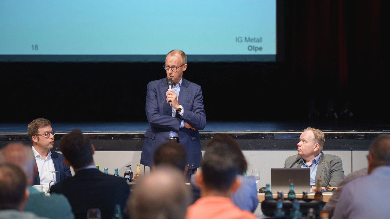 Impressionen der Gremienkonferenz mit Friedrich Merz. IG Metall Olpe in der Stadthalle Attendorn