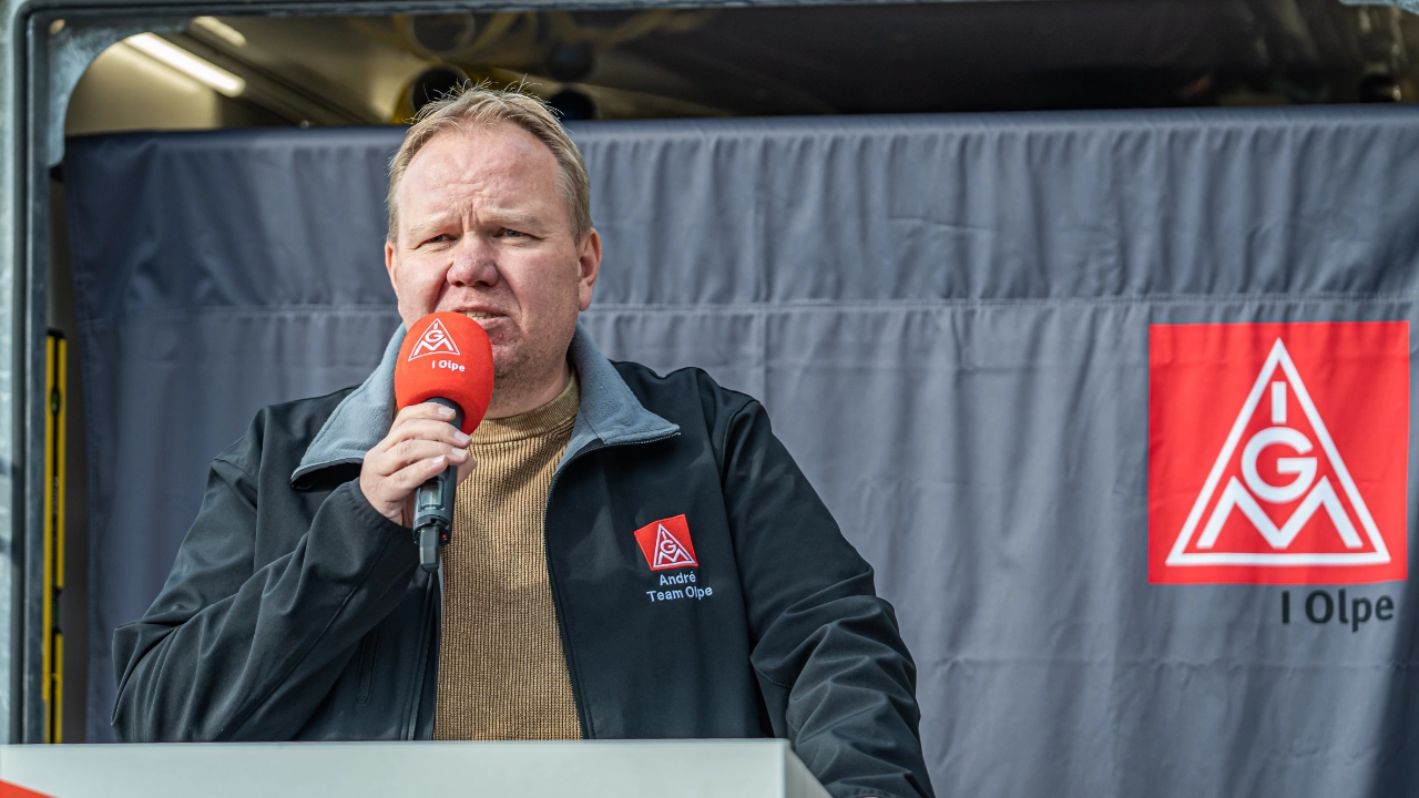 Warnstreik Bilder GS Olpe Beulco Kirchhoff