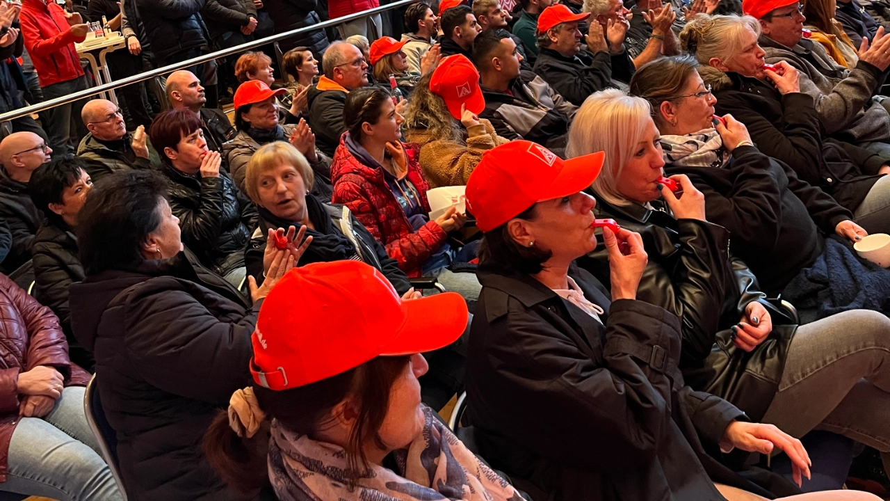 Impressionen Warnstreik Stadthalle Olpe