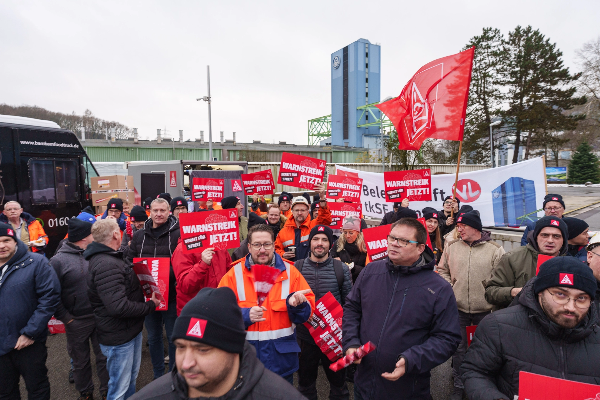 Warnstreik bei Thyssenkrupp Finnentrop