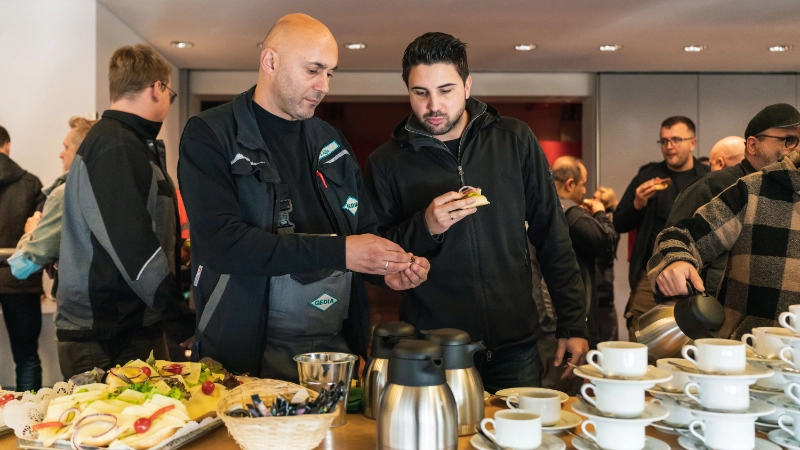 Impressionen der Warnstreikaktion in Stadthalle Attendorn