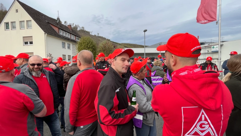 Impressionen Warnstreik Hensel Electric Kreis Olpe
