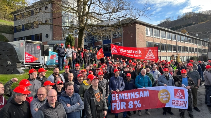 Impressionen Warnstreik Grosshaus Kreis Olpe