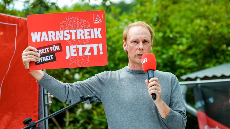 Impressionen des Warnstreiks zur Eisen und Stahl Tarifrunde im Kreis Olpe