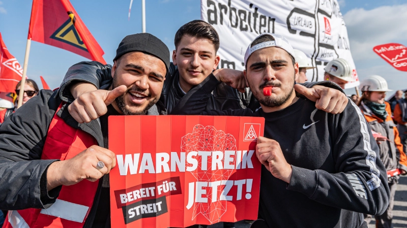 Tarifrunde Eisen und Stahl: Warnstreik Salzgitter AG