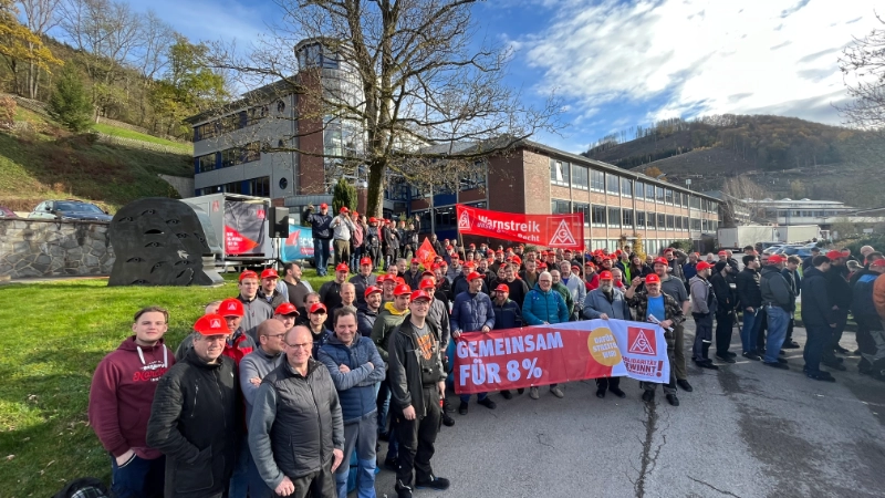 Impressionen Warnstreik Grosshaus Kreis Olpe